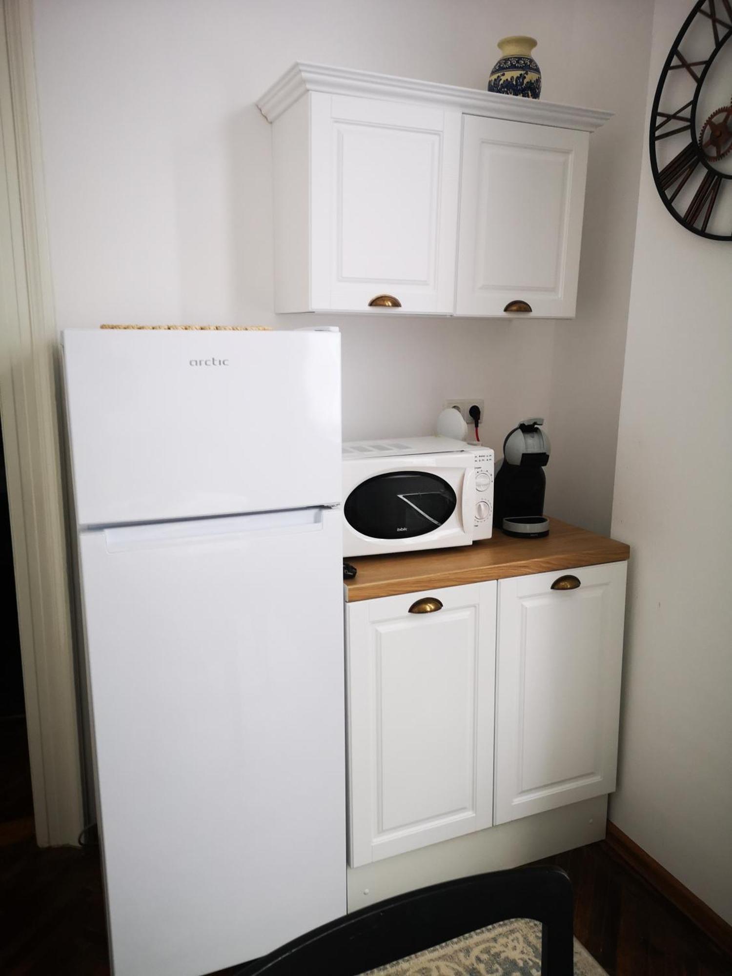Weisz Apartment-City Center-Free Private Parking,Wifi,Ac Карей Екстериор снимка